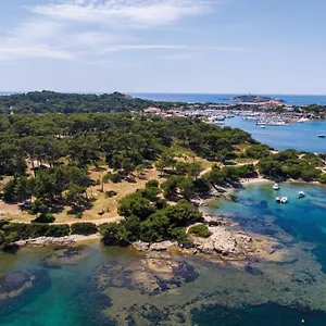 Helios & Spa - Ile Des Embiez Hotel